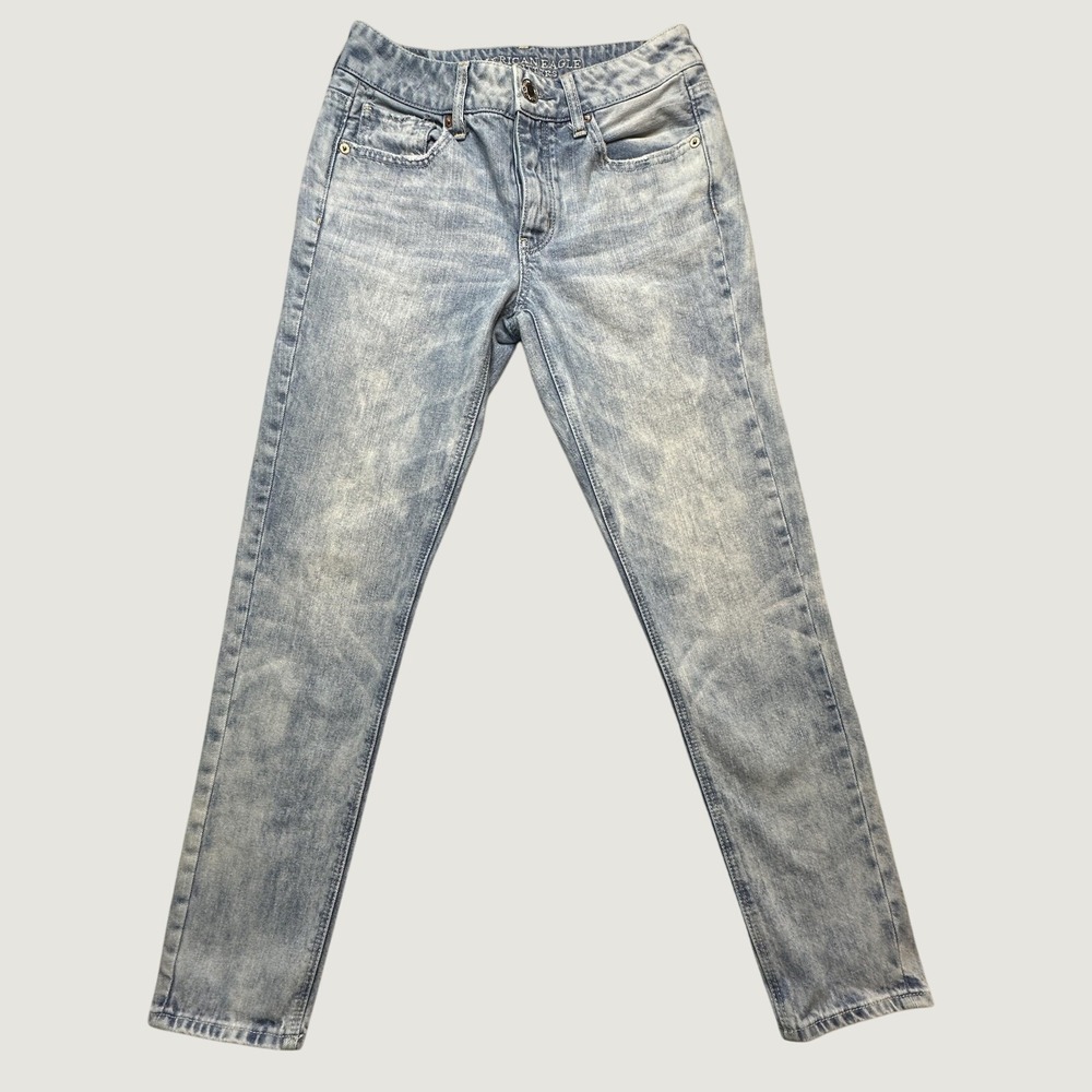 American Eagle Jeans Womens 0 Tomgirl Blue Light Wash Button Fly Relaxed Denim